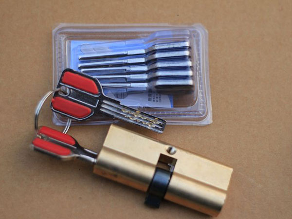 盐都24小时上门开锁公司